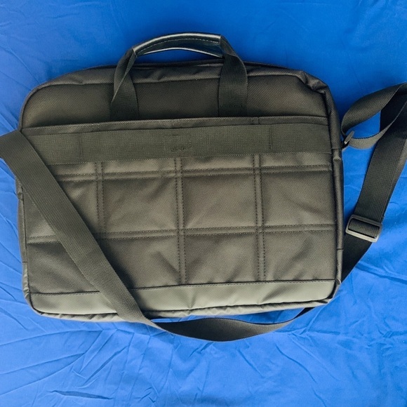 Kenneth Cole Reaction Laptop bag - Picture 4 of 9